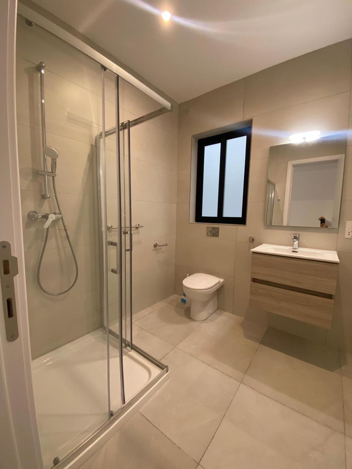 Swieqi Malaika New 7 * Is-Swieqi